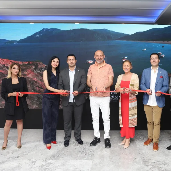 Dedeman Kemer Resort açılış kurdele kesimi
