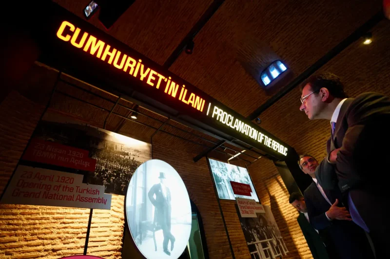 Cumhuriyet Müzesi Ekrem Imamoglu