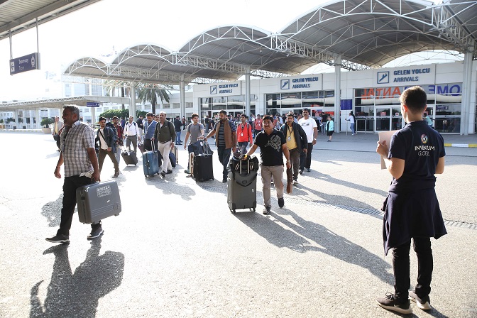 Delhi'den Antalya'ya charter
