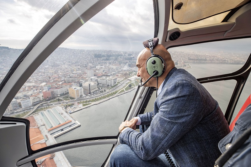 izmir belediye baskanı Tunç Soyer