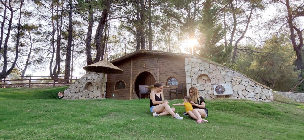 Antalya Olympos Hobbit