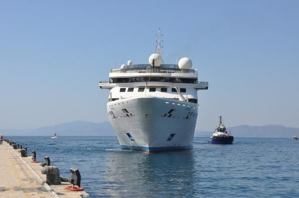 Kuşadası kruvaziyer gemisi