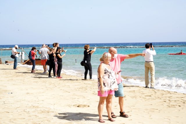 Kuzey Kıbrıs Maraş turistler