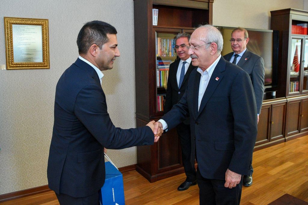 Kuşadası Belediye Başkanı Ömer Günel ve CHP Genel Başkanı Kemal Kılıçdaroğlu