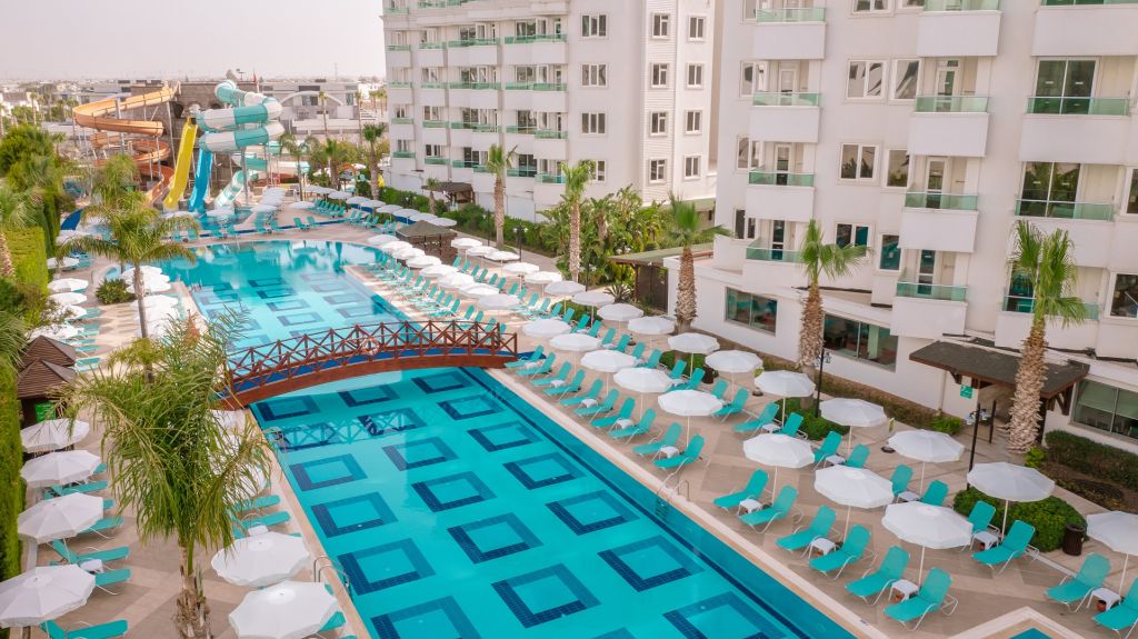 Wyndham Gardan Lara Antalya