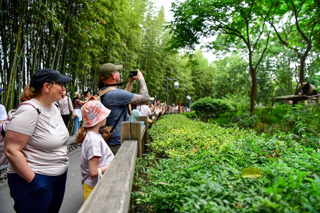 Chengdu uçuşları başladı