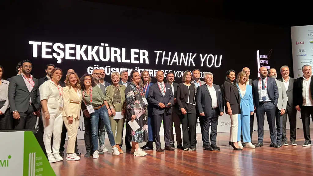 Son GastroEkonomi Zirvesi kapanışı toplu resim