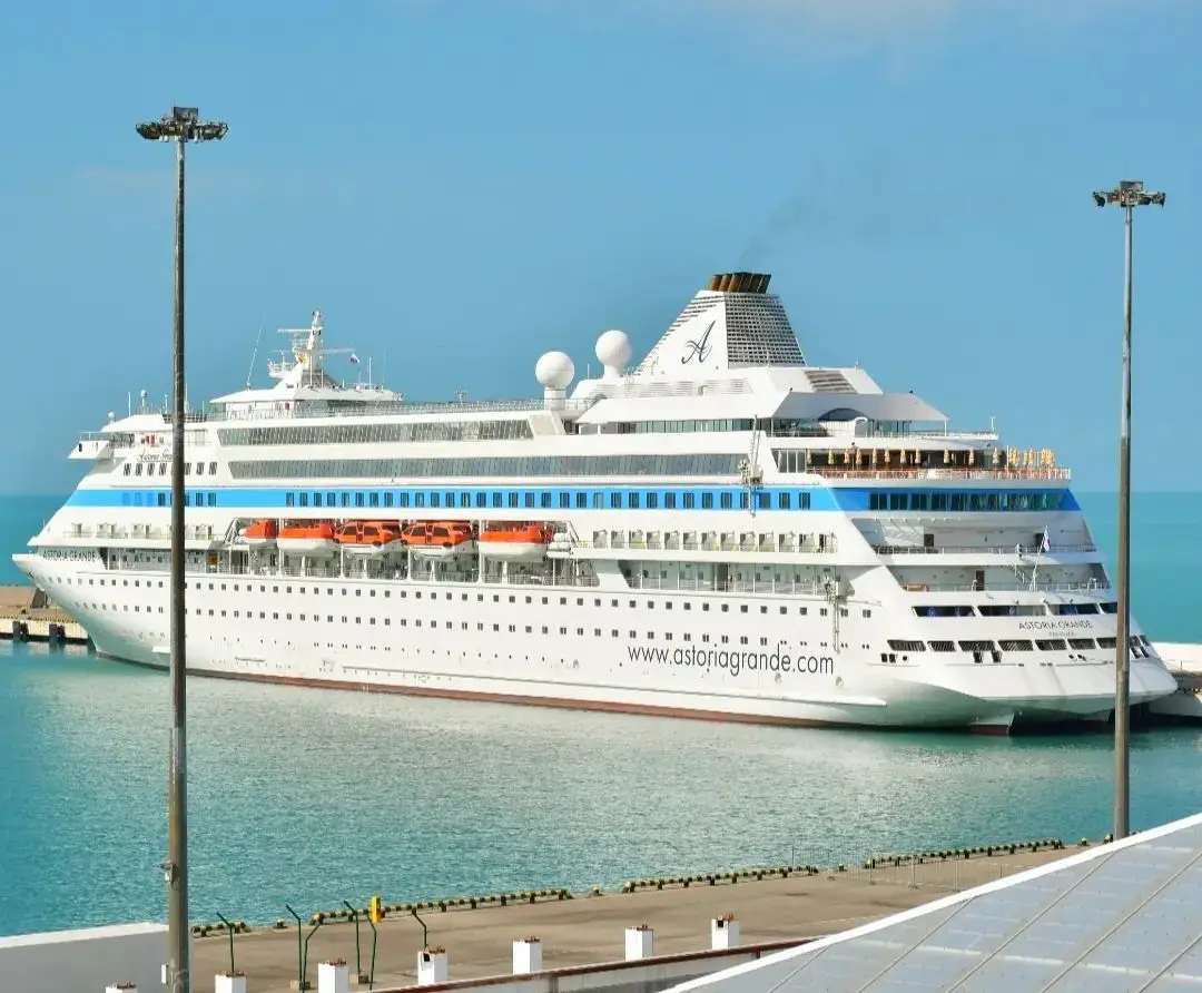 astoria grande cruise gemisi limanda