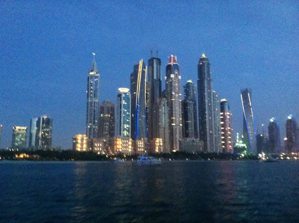 Dubai ve gökdelenleri