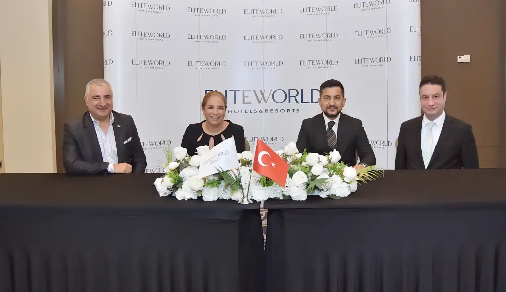 Elite World Village Istanbul Polenezköy imza toplantısı