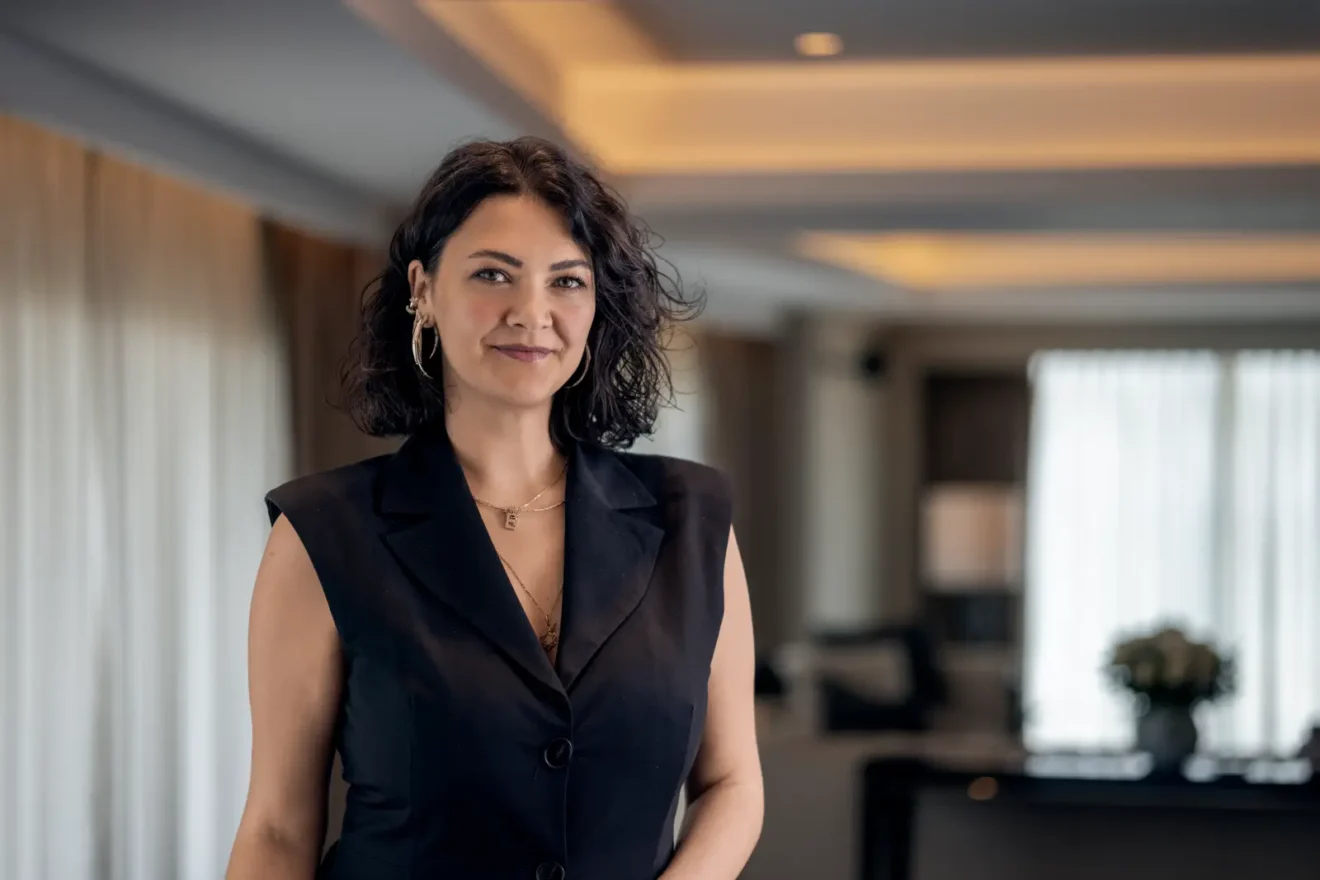 Eda Topçuoğlu profesyonel portresi