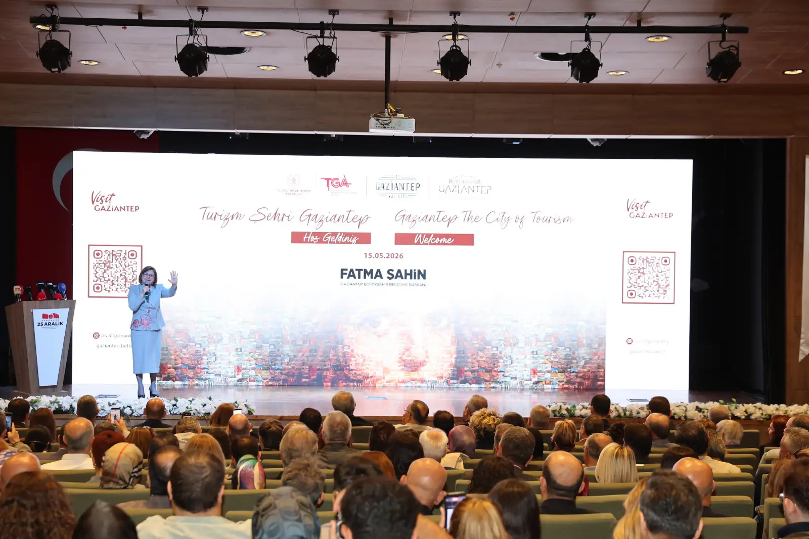 Gaziantep Büyükşehir Belediye Başkanı Fatma Şahin, Visit Gaziantep tanıtım programında konuşma yapıyor